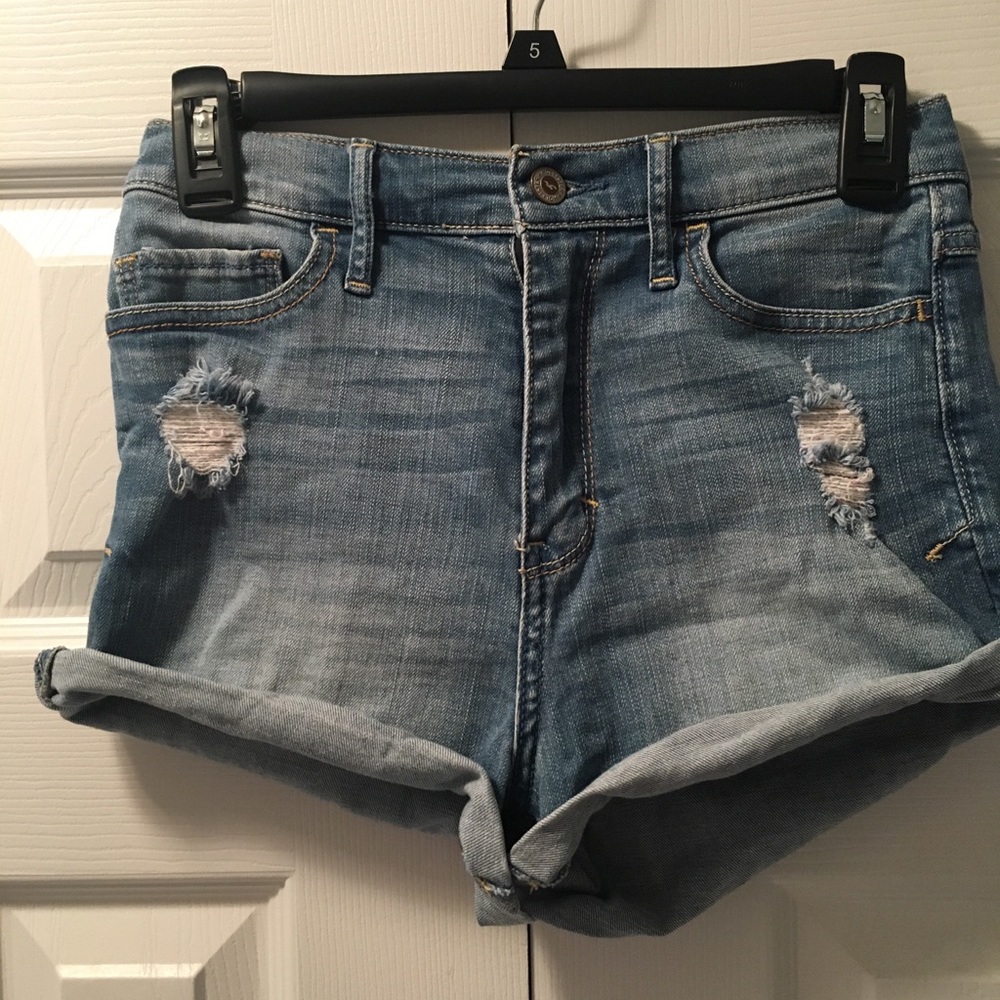 Hollister high waisted shorts